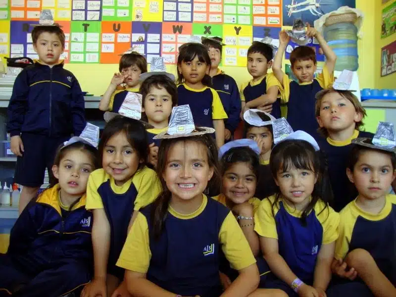 Celebrating Thanksgiving with Chilean Kindergarteners.