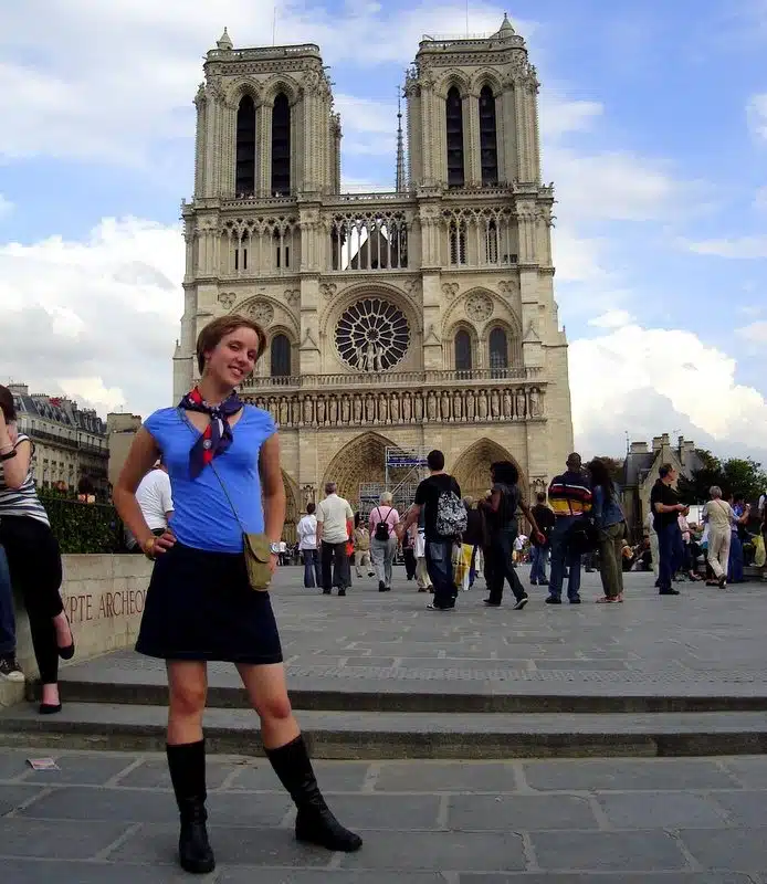 Kelly in Paris in 2008, looking very happy!