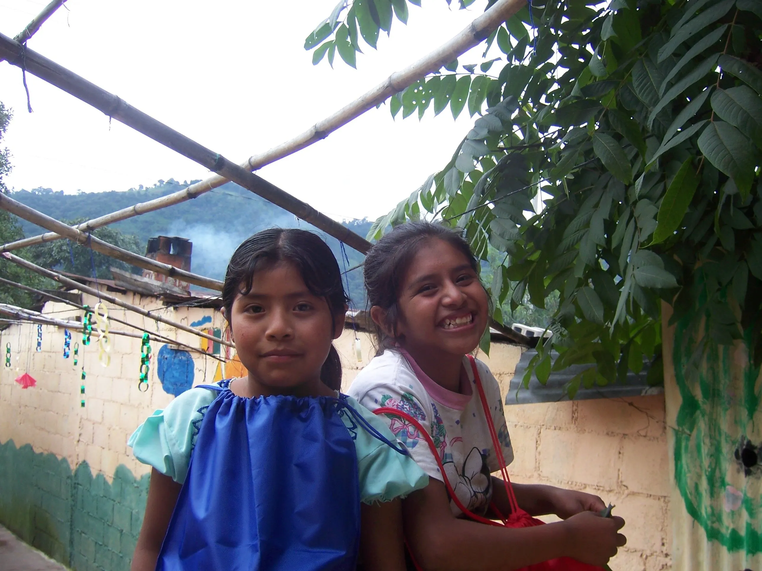 Two of Kate's students at Semilla de Esperanza y Amor.