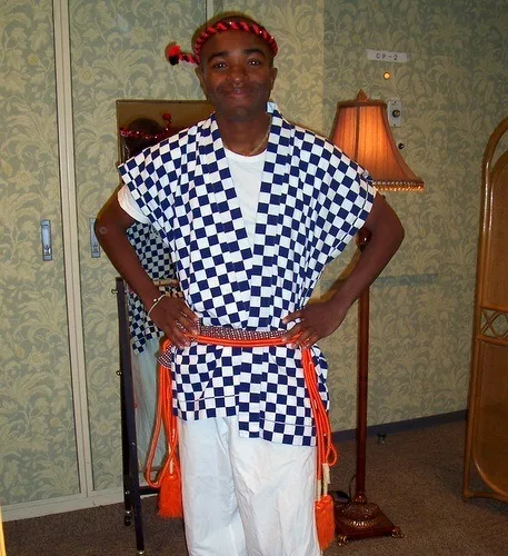 Rashaad just before a 太鼓 (taiko) performance in Japan.