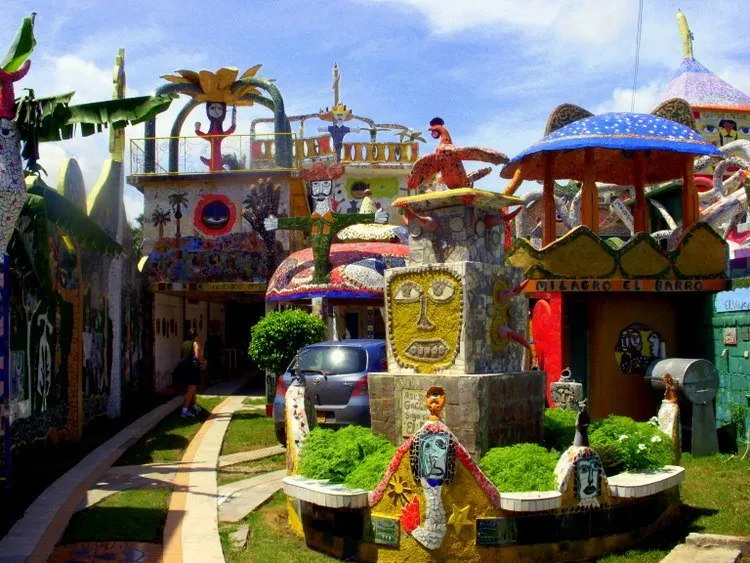 Fuster's House, Cuba. What artistic shapes!