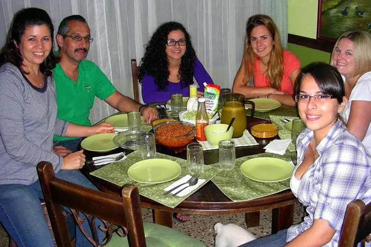 Lindsay with her host family in Costa Rica.