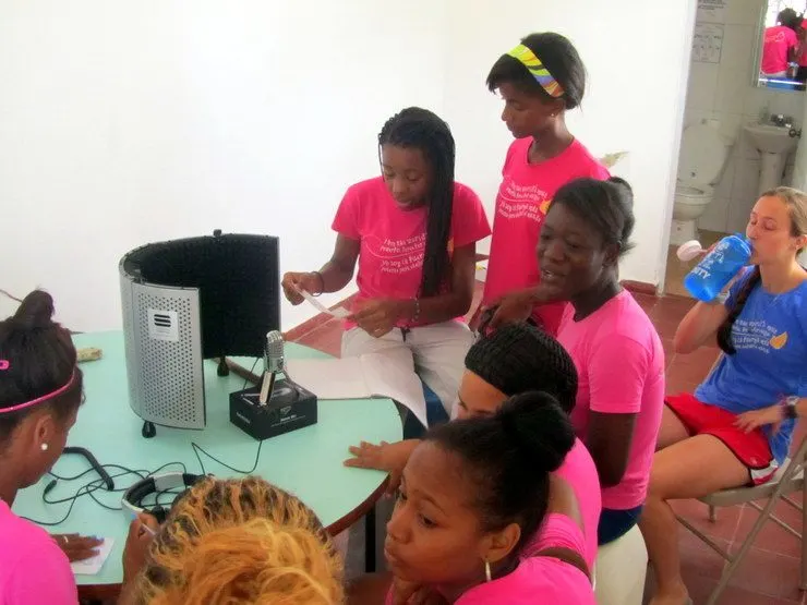 Girls Creating Music at Mariposa.