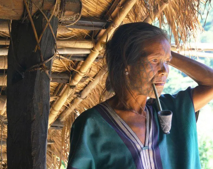 The extraordinary Burmese custom of facial tattoos began in the 11th century when some young maiden girls tattooed -- and essentially disfiguring their faces -- to protect them from slavery by the ruling princes.
