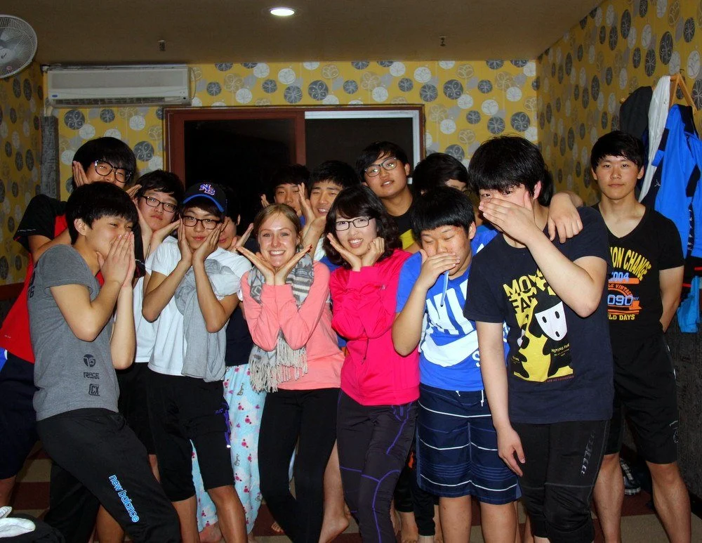 Would you like to teach abroad like this?