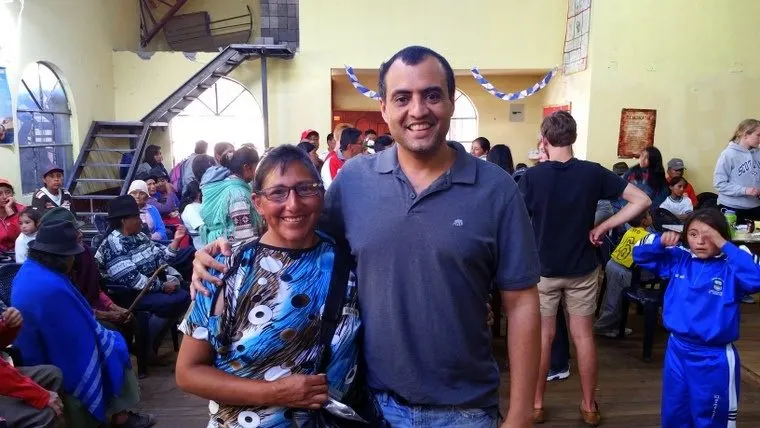 Mister Brazil with the woman who saved his eyes!