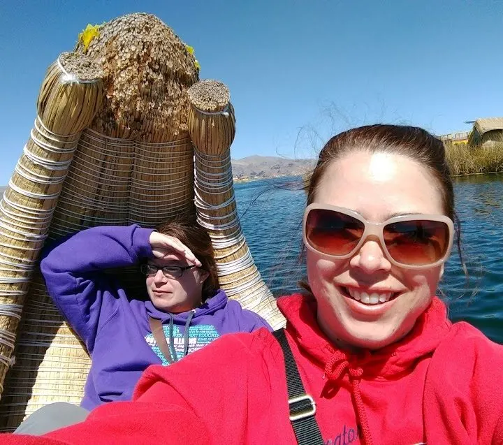 Karen and Alison in Islas los Uros.