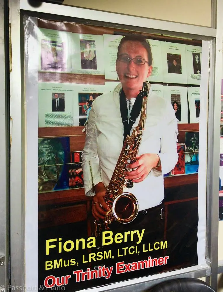 A poster in India to celebrate Fiona's arrival.
