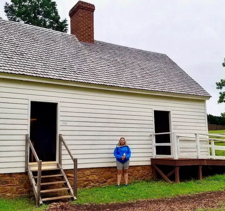 This is a reconstruction of a duplex in the South Yard. Several enslaved families would have lived in this dwelling. Their daily lives would have involved domestic tasks in and around the main house.