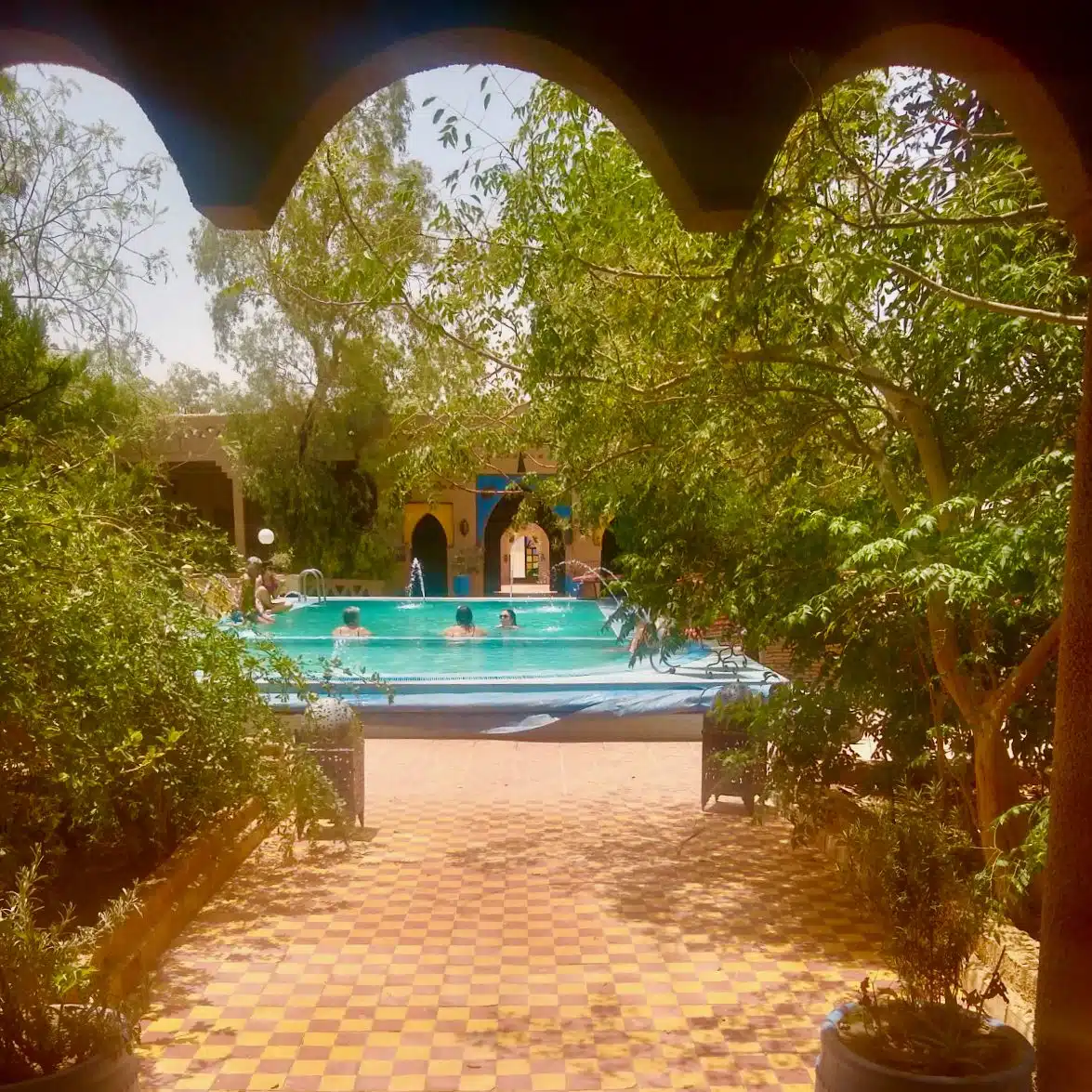 A beautiful oasis of a hotel that GEEO booked, located right in the Sahara.