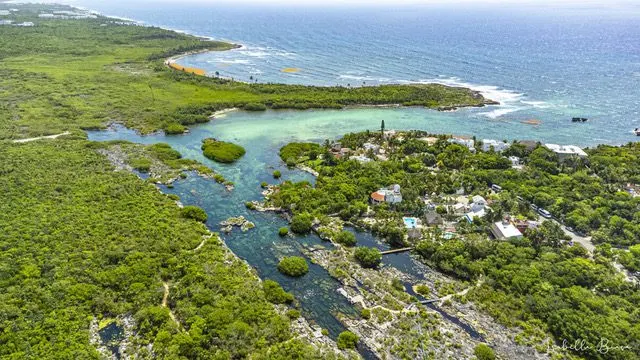 Caleta Yalku: Drone view.